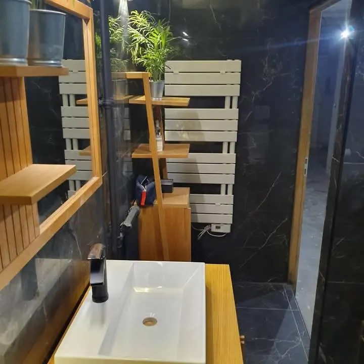 Magnifique Appartement Proche Du Centre باريس شقة